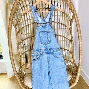 Levi Jean overalls.